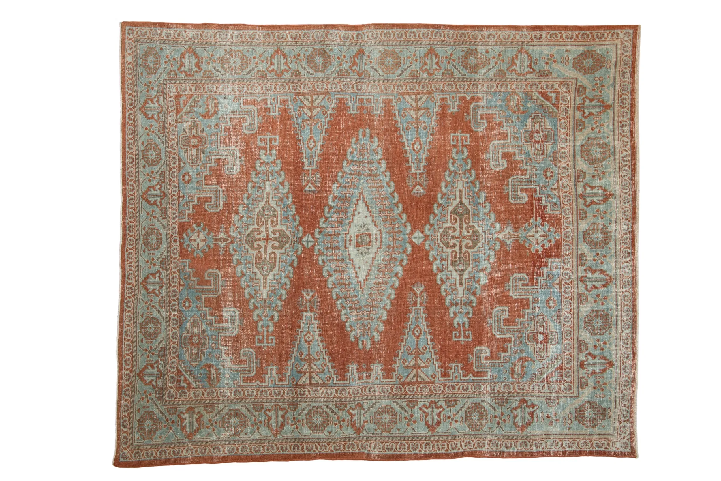 7x8.5 Vintage Distressed Veece Carpet