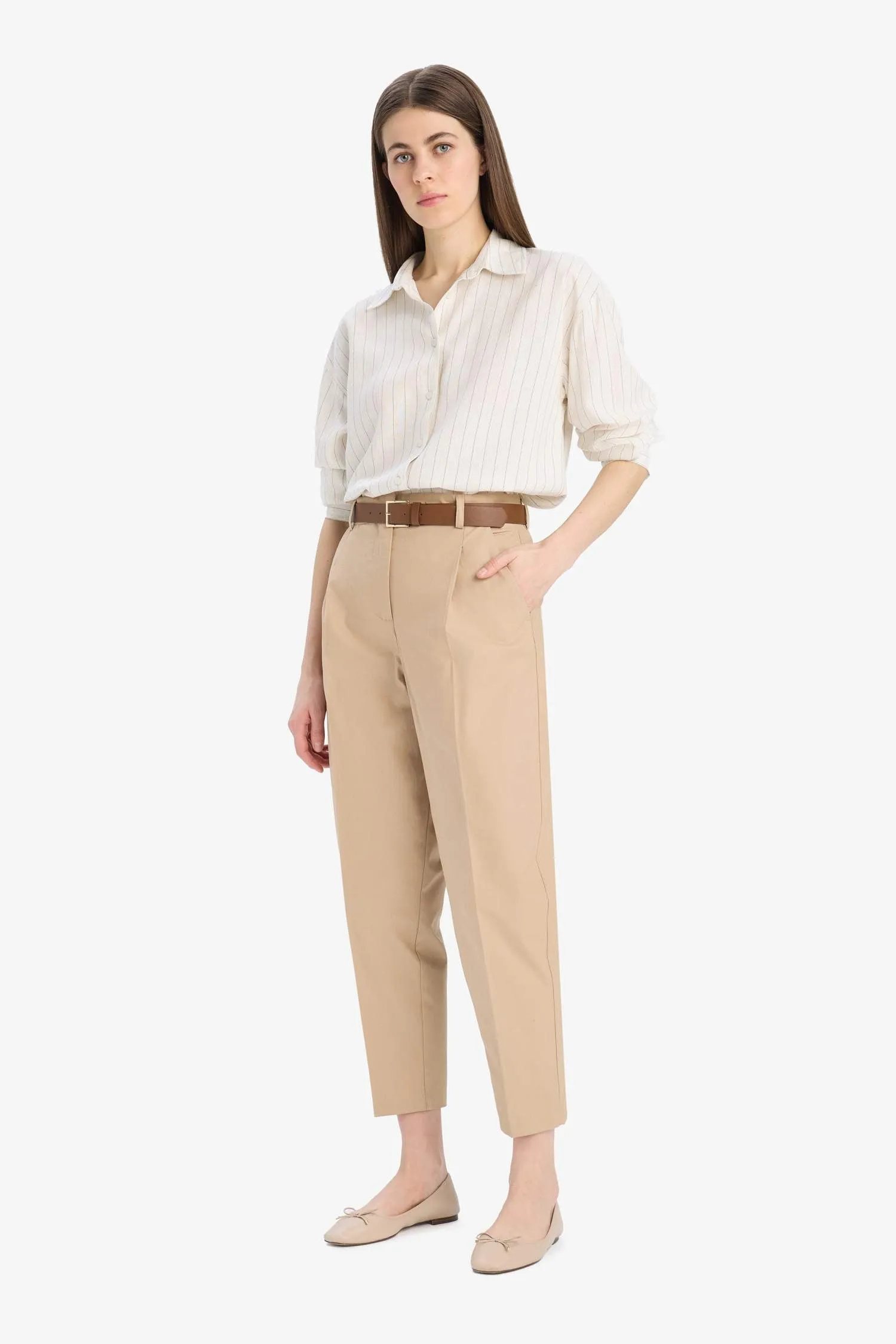 Carrot Fit Gabardin Fabric Pants High Waist Short Legs With Belt