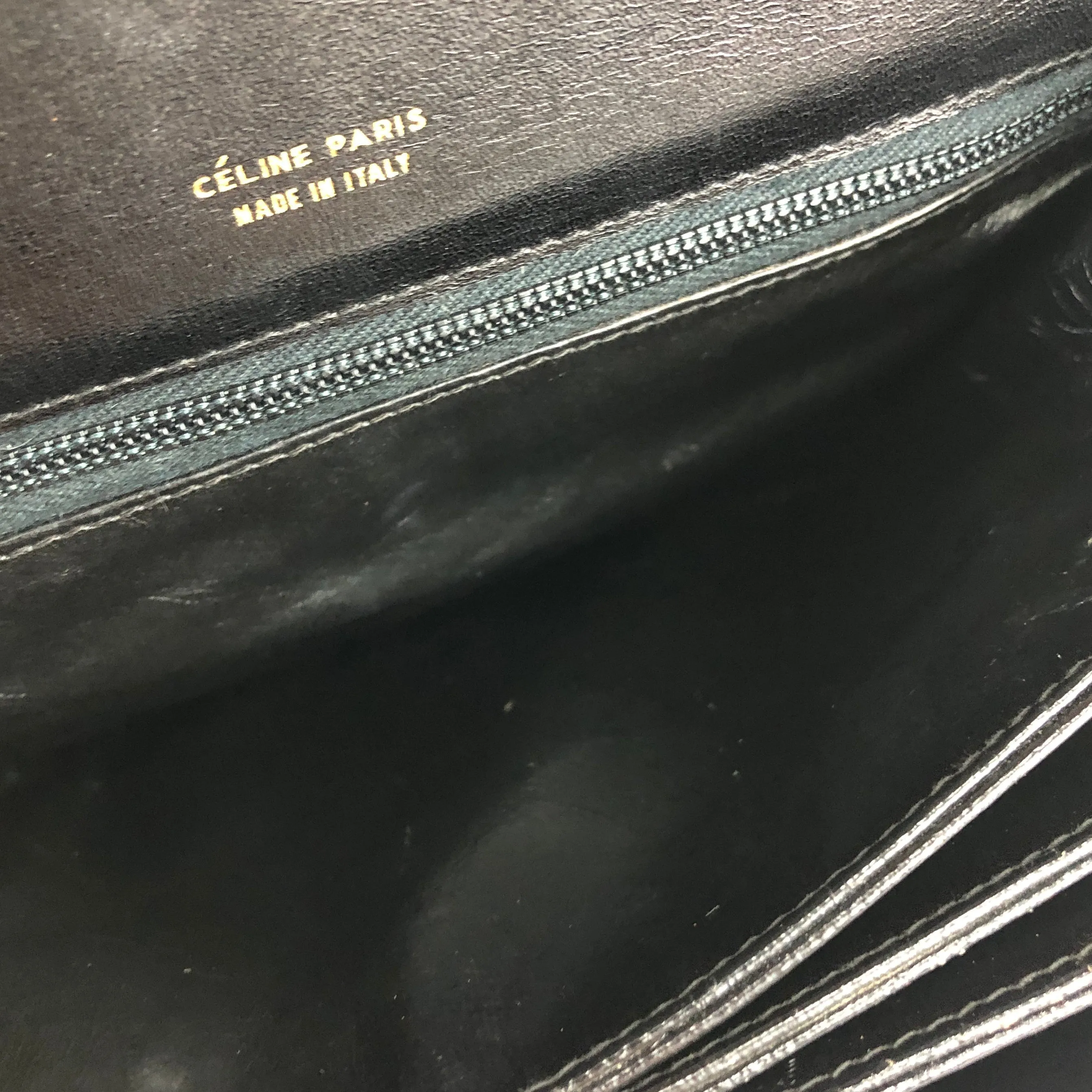 CELINE C logo Horse carriage Crocodile embossed leather Shoulder bag Black Old CELINE vintage 6tmne2