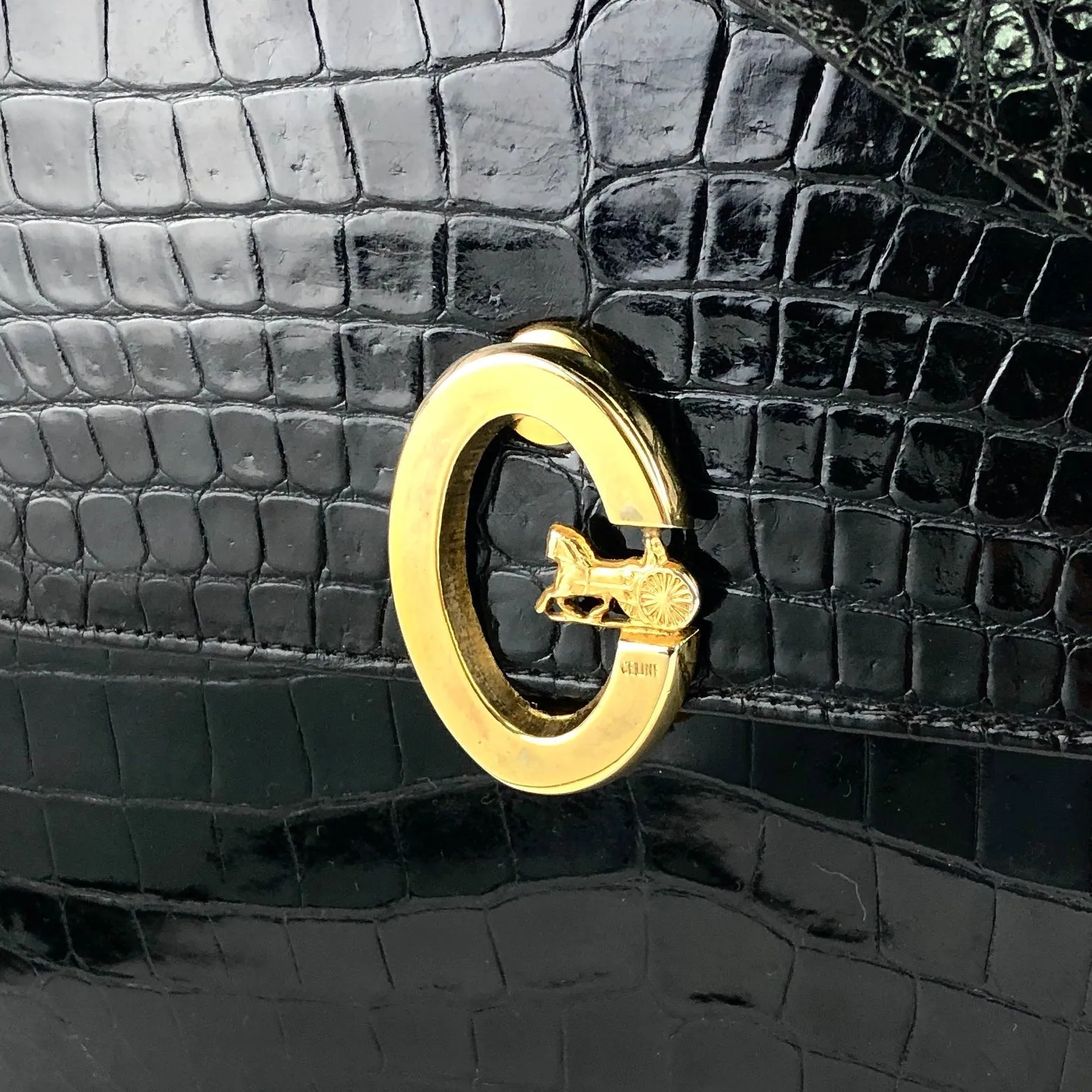 CELINE C logo Horse carriage Crocodile embossed leather Shoulder bag Black Old CELINE vintage 6tmne2