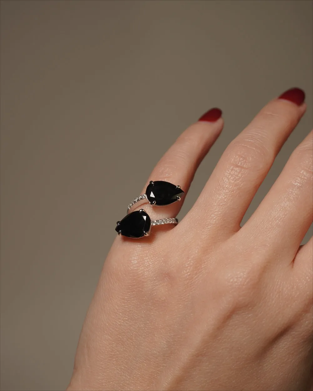 Cleo Wrap Ring (Black/Silver)
