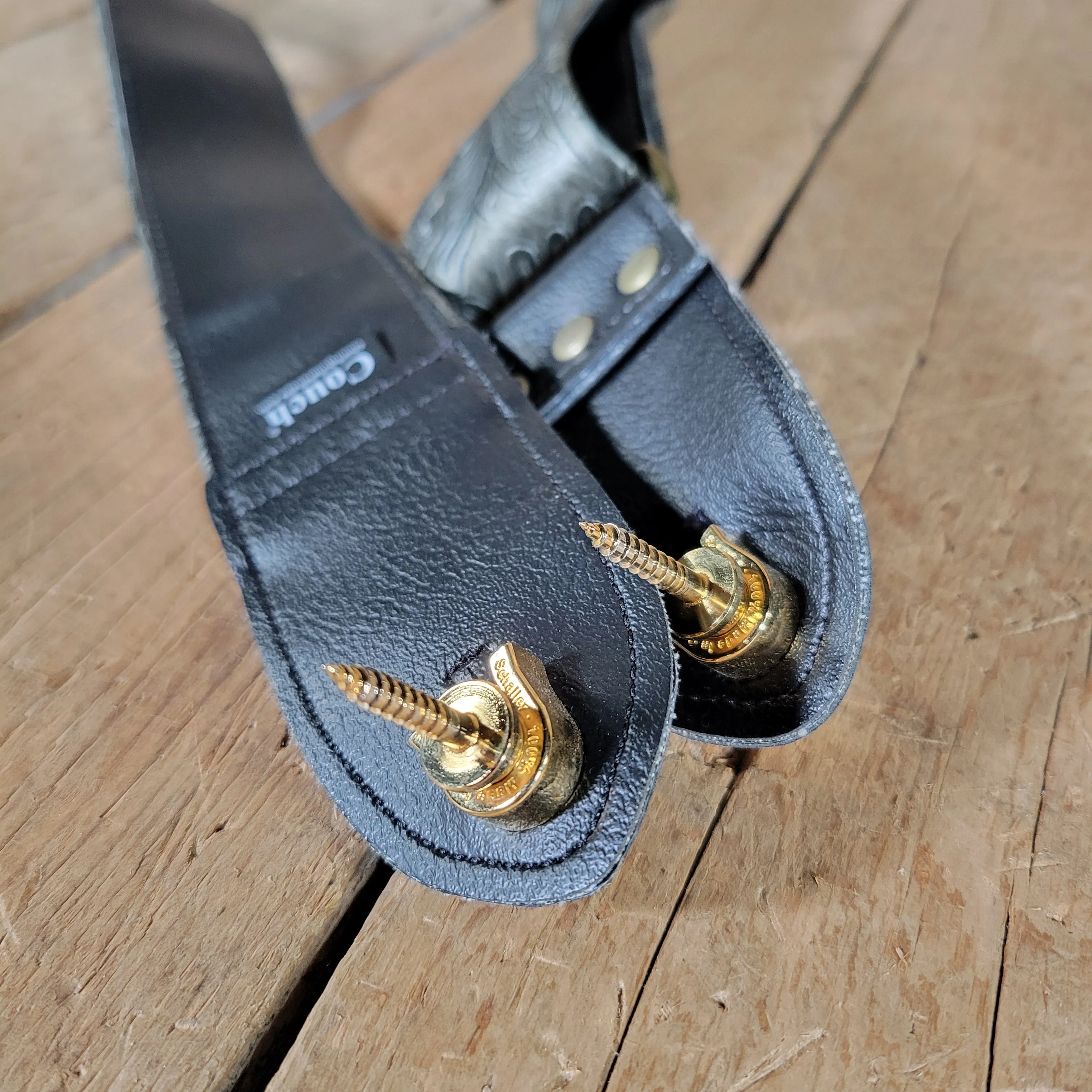 Couch Embossed Leather Guitar Strap with gold Schaller Straplocks