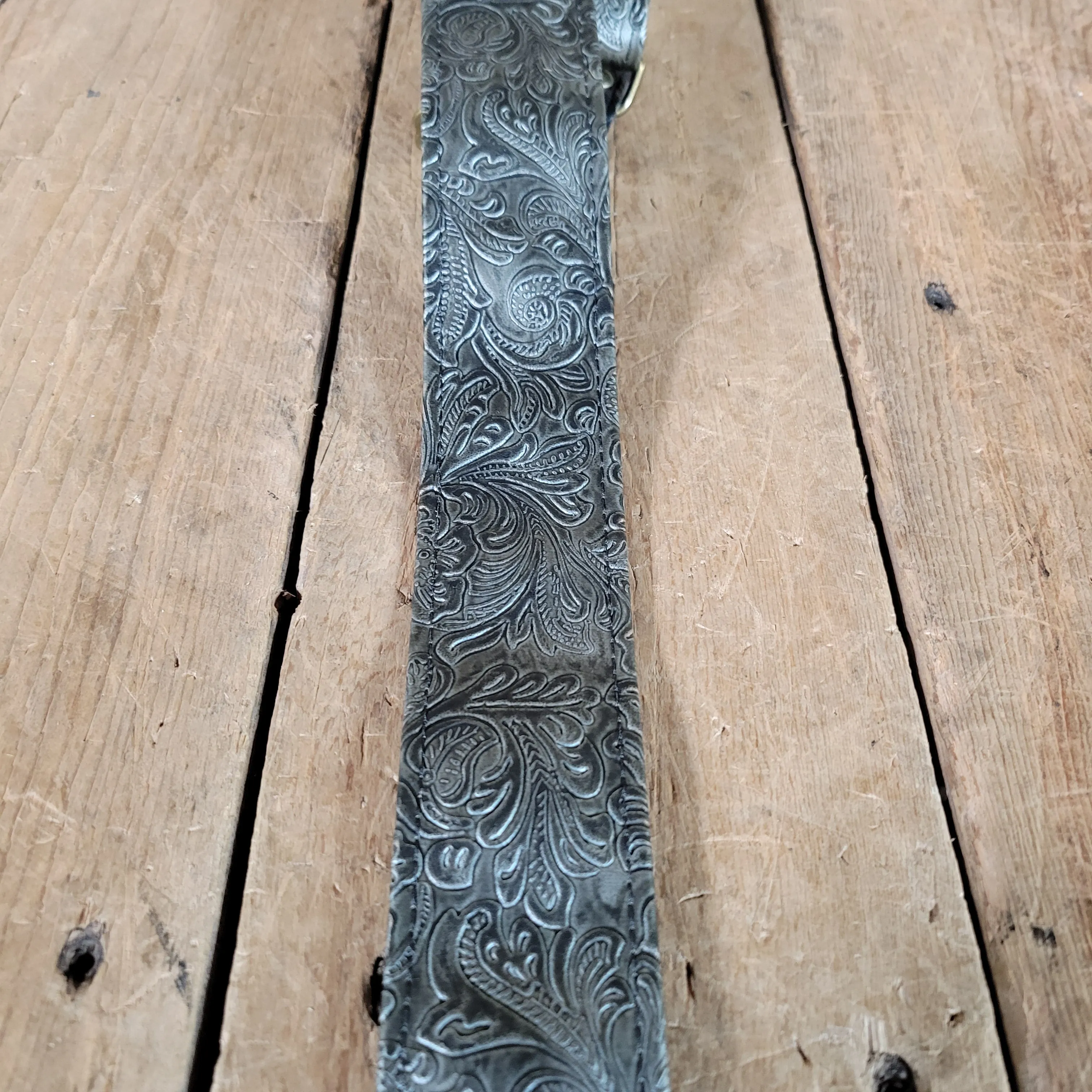 Couch Embossed Leather Guitar Strap with gold Schaller Straplocks