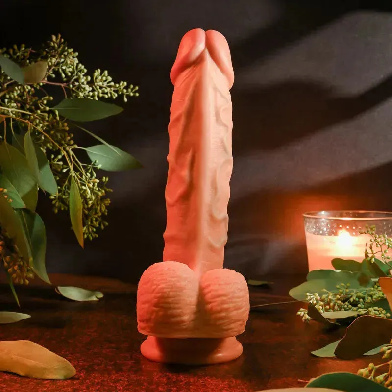 Evolved REALISTIC DILDO 8'' LIGHT