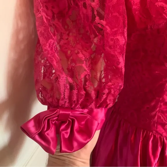 Fuchsia 80’s Unbranded Satin and Lace High-Low Dress with Lace Poofy Sleeves