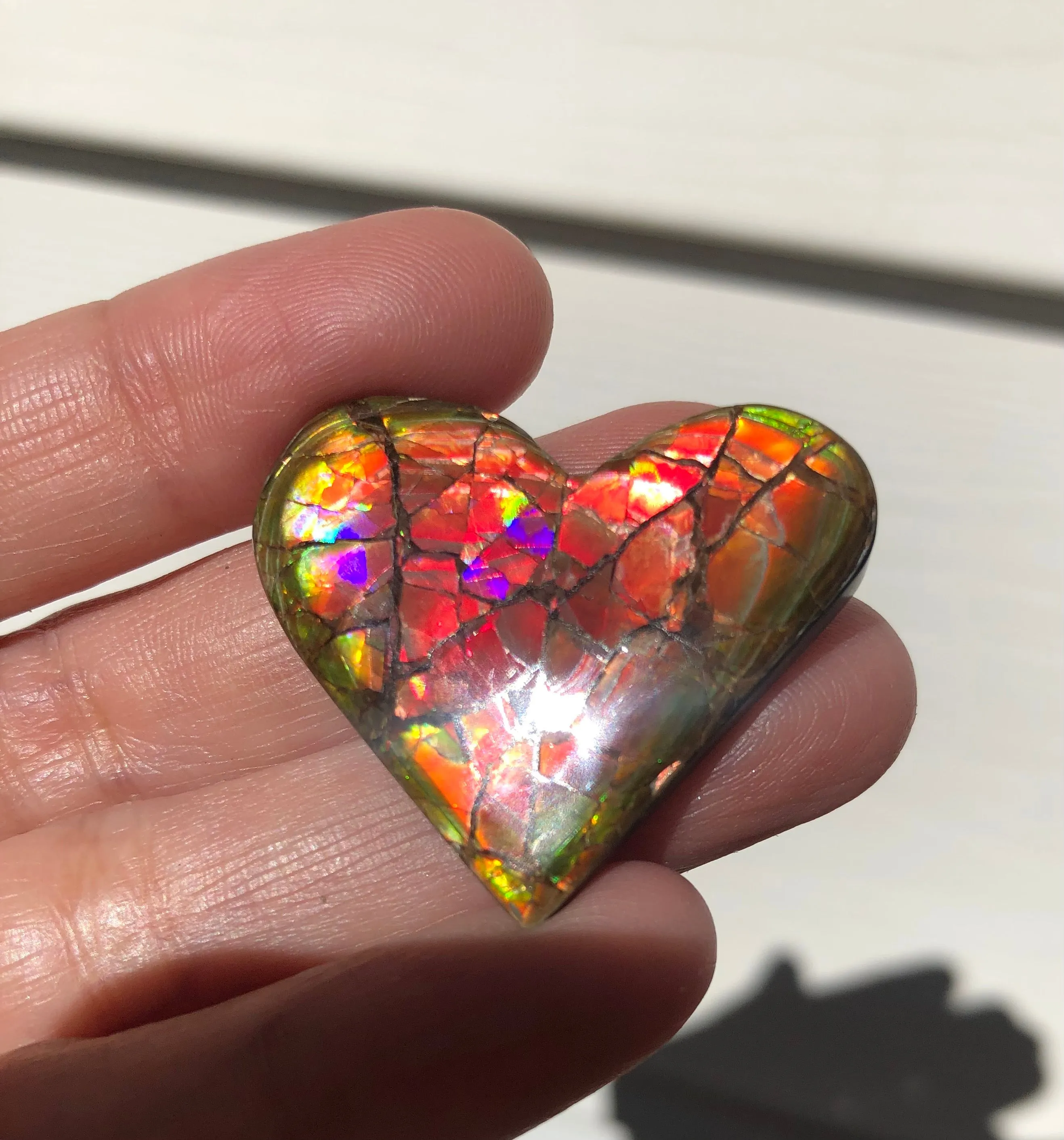 Heart shapedl  Free Form . Hand Polished, FFN 381 ナチュラル　ルース　アンモライト フリーフォーム