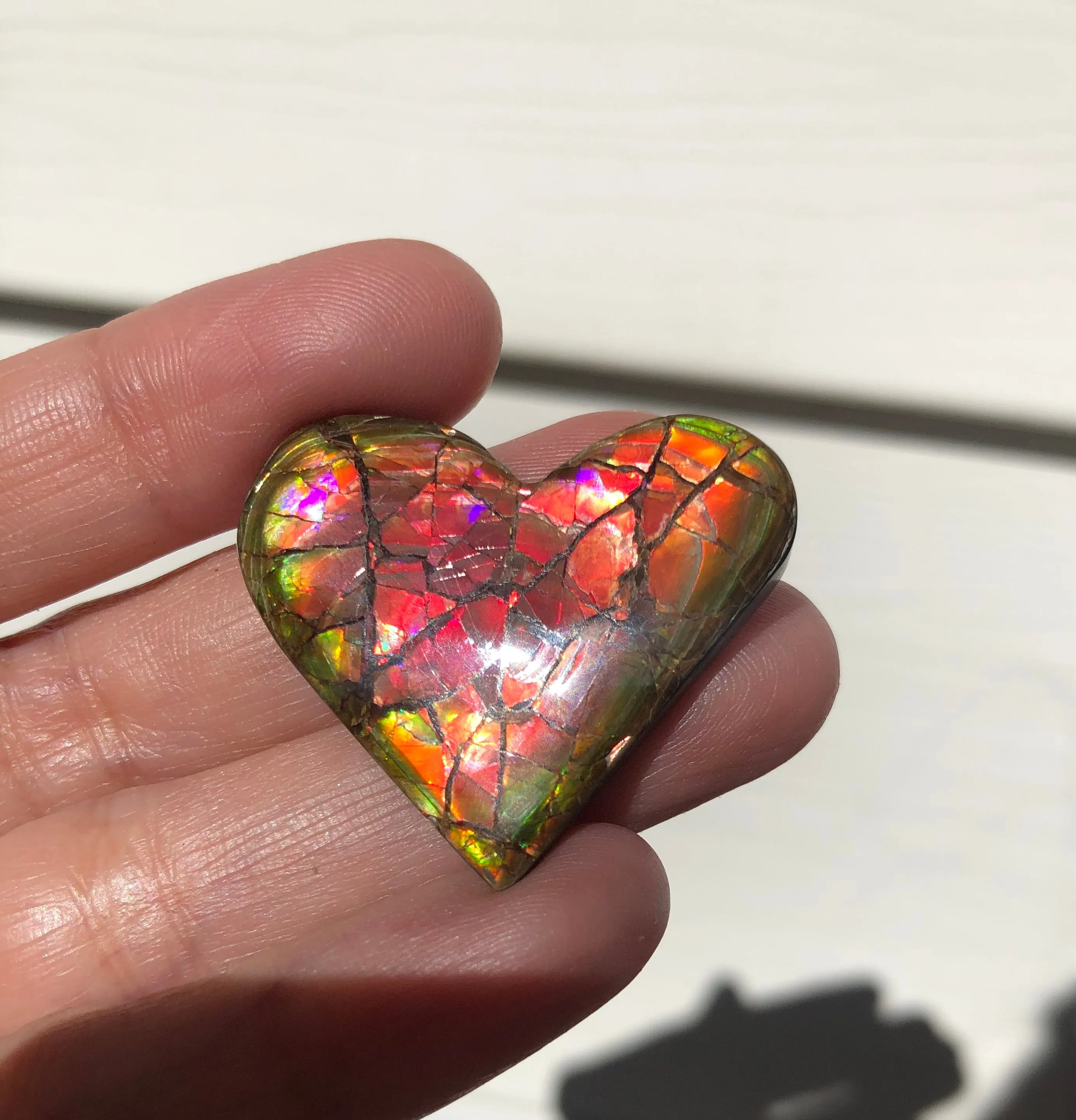 Heart shapedl  Free Form . Hand Polished, FFN 381 ナチュラル　ルース　アンモライト フリーフォーム
