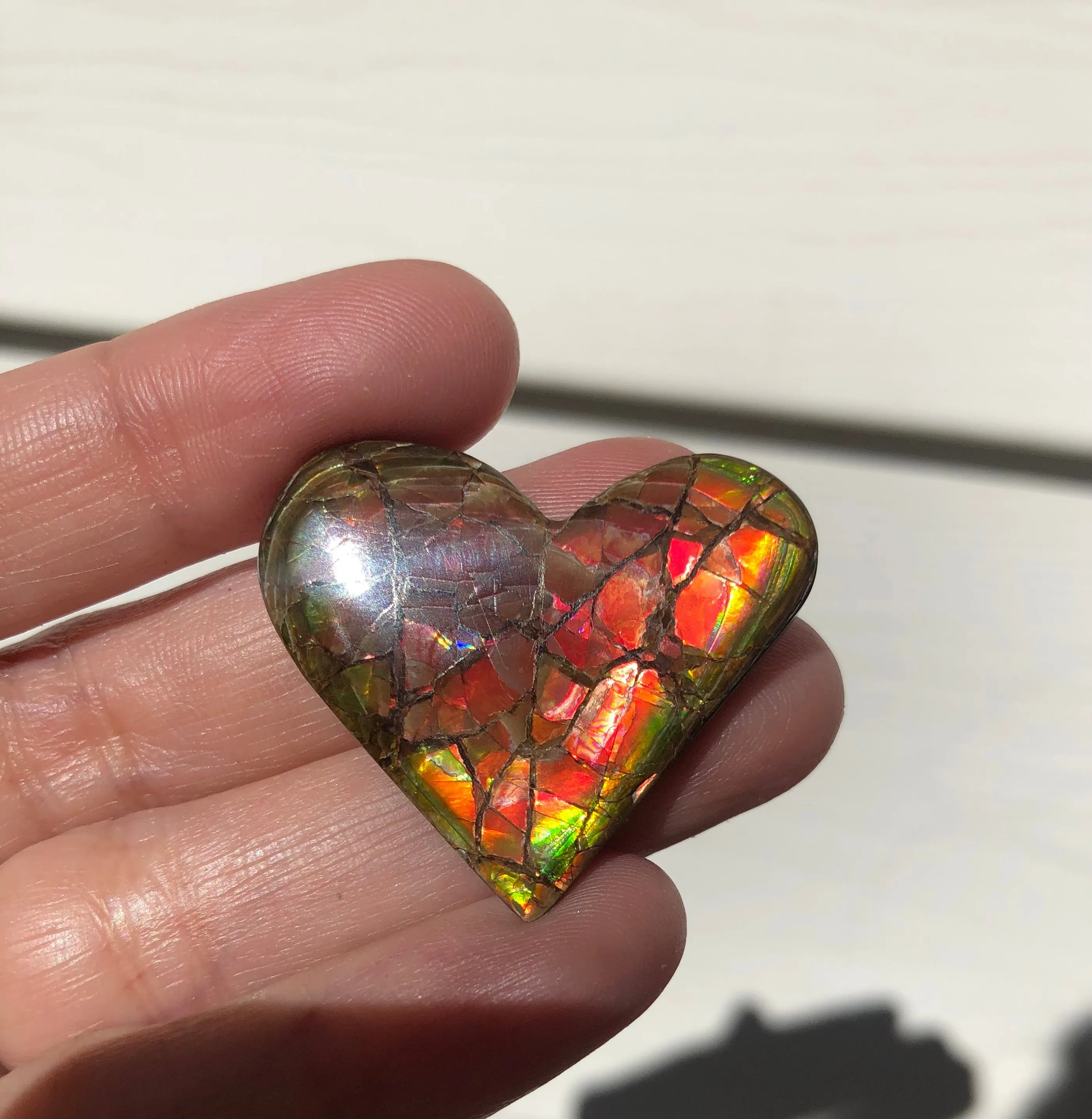 Heart shapedl  Free Form . Hand Polished, FFN 381 ナチュラル　ルース　アンモライト フリーフォーム