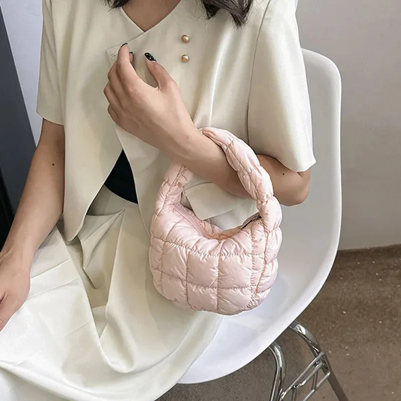 Kawaii Cloudy Pleated Mini Tote Bag 🌥️✨ | Quilted Dumpling Handbag for Stylish Women 💖👜
