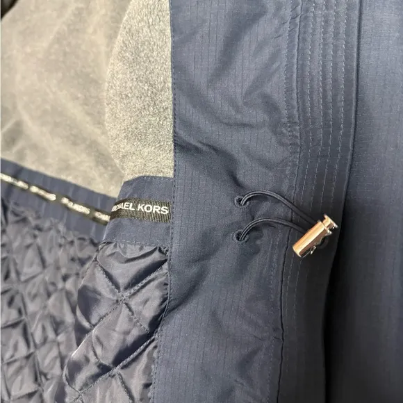 Michael Michael Kors Women’s Navy Blue Parka Raincoat Jacket. Size M
