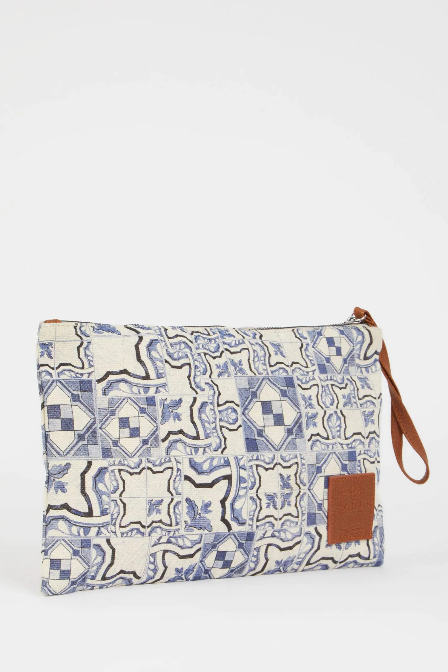 Nefes Istanbul X Defacto Patterned Handbag