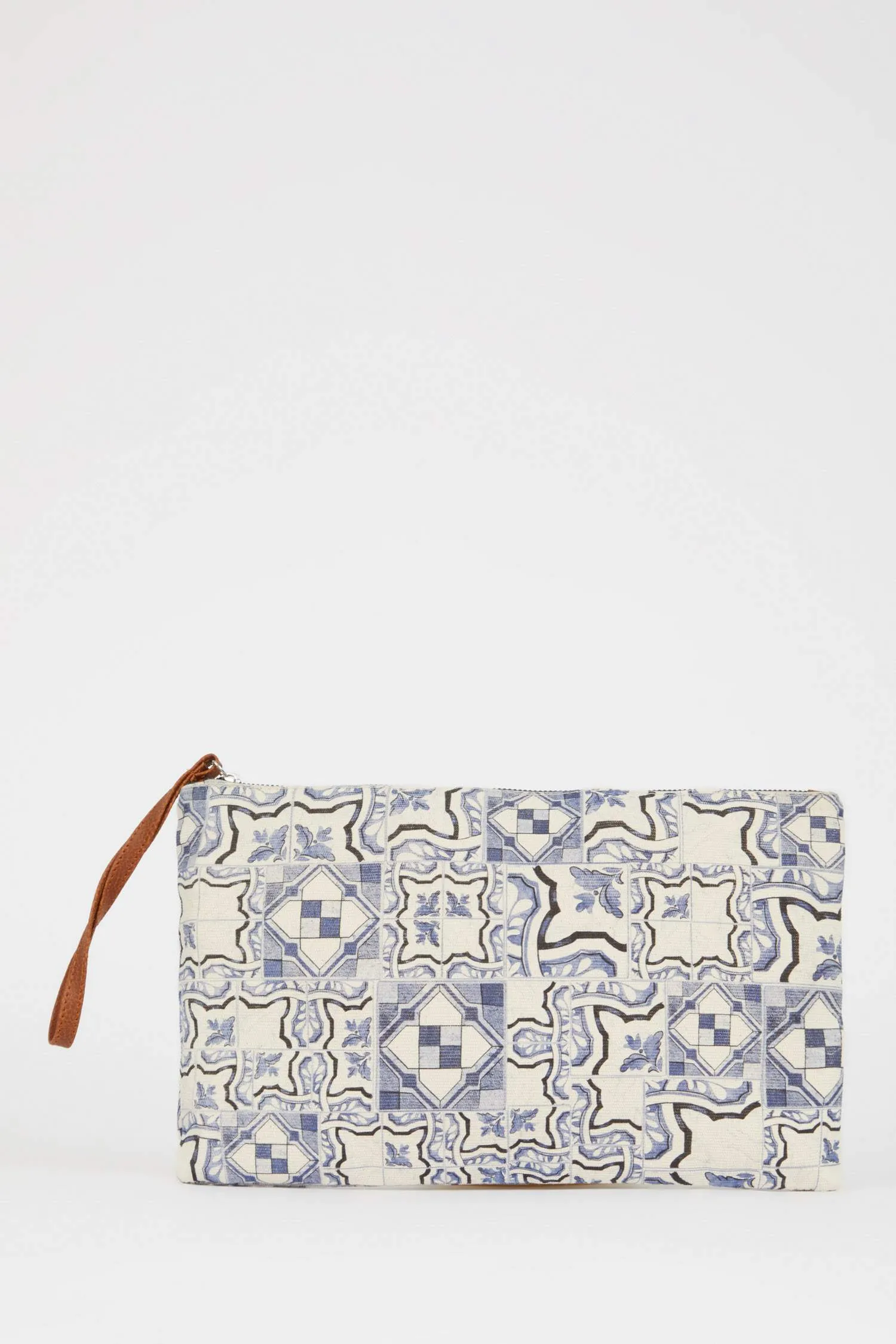 Nefes Istanbul X Defacto Patterned Handbag