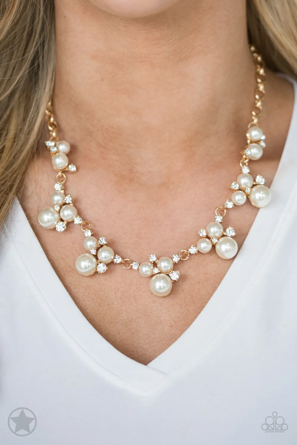 Paparazzi - Toast to Perfection - Gold Pearl Necklace