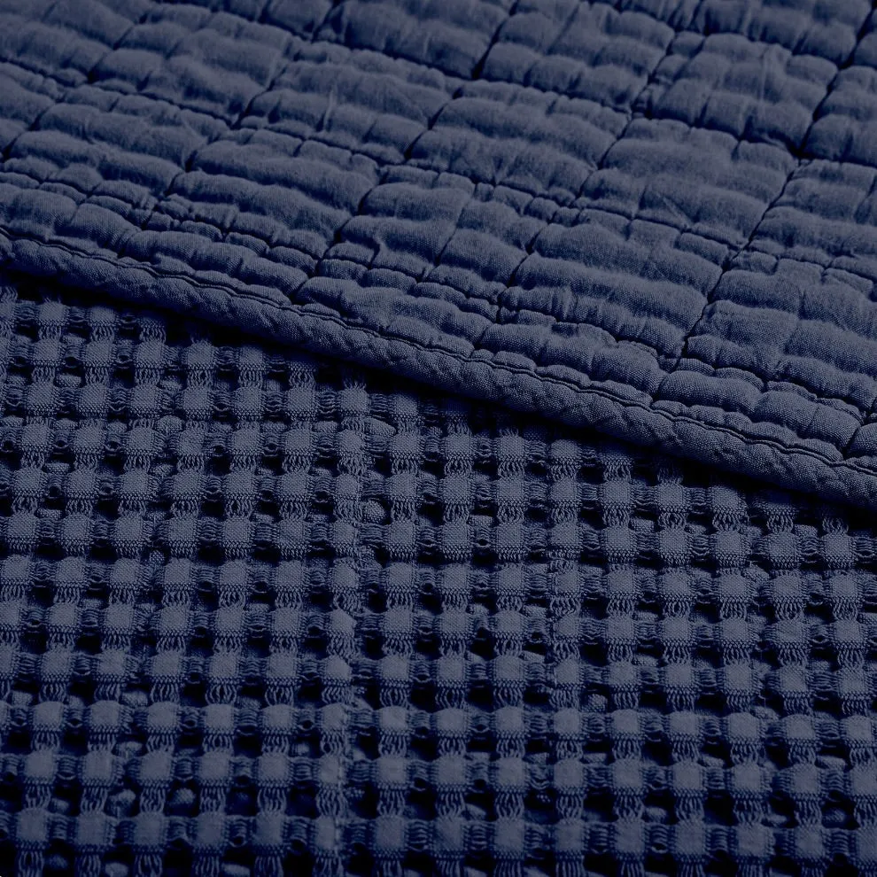 Quilt - Navy Waffle Quilted