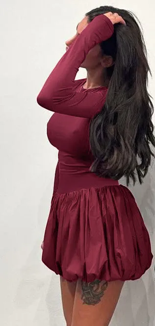 Romantic Bloom Backless Long Sleeve Dress with Graceful Silhouette