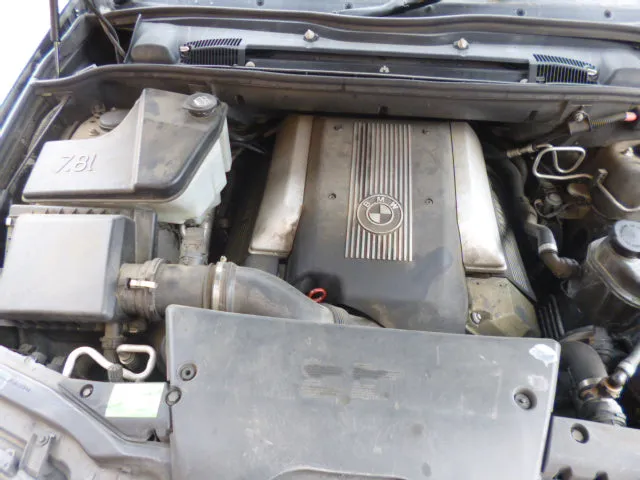 S2705 X5 E53 SAV 4.4i M62 AUTO 2002/08