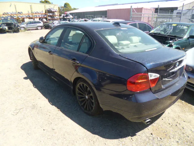 S2720 3' E90 Sedan 320i N46 AUTO 2007/04