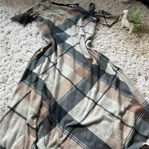 Sandra Darren Gray Tan A-line Casual Dress