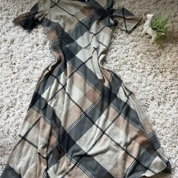 Sandra Darren Gray Tan A-line Casual Dress