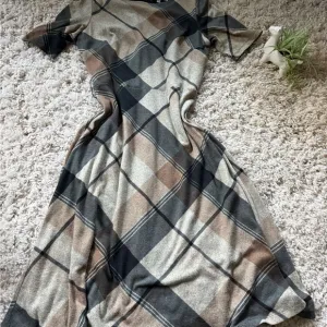 Sandra Darren Gray Tan A-line Casual Dress
