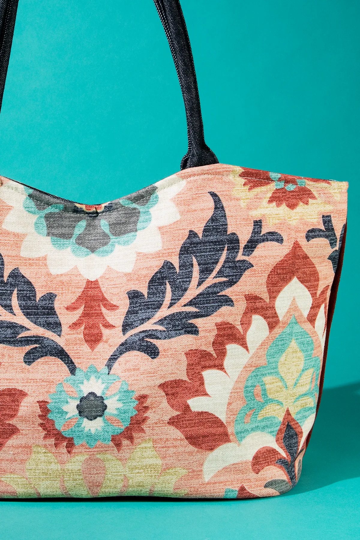 Santa Monica Lolita Handbag with Matching Pouch