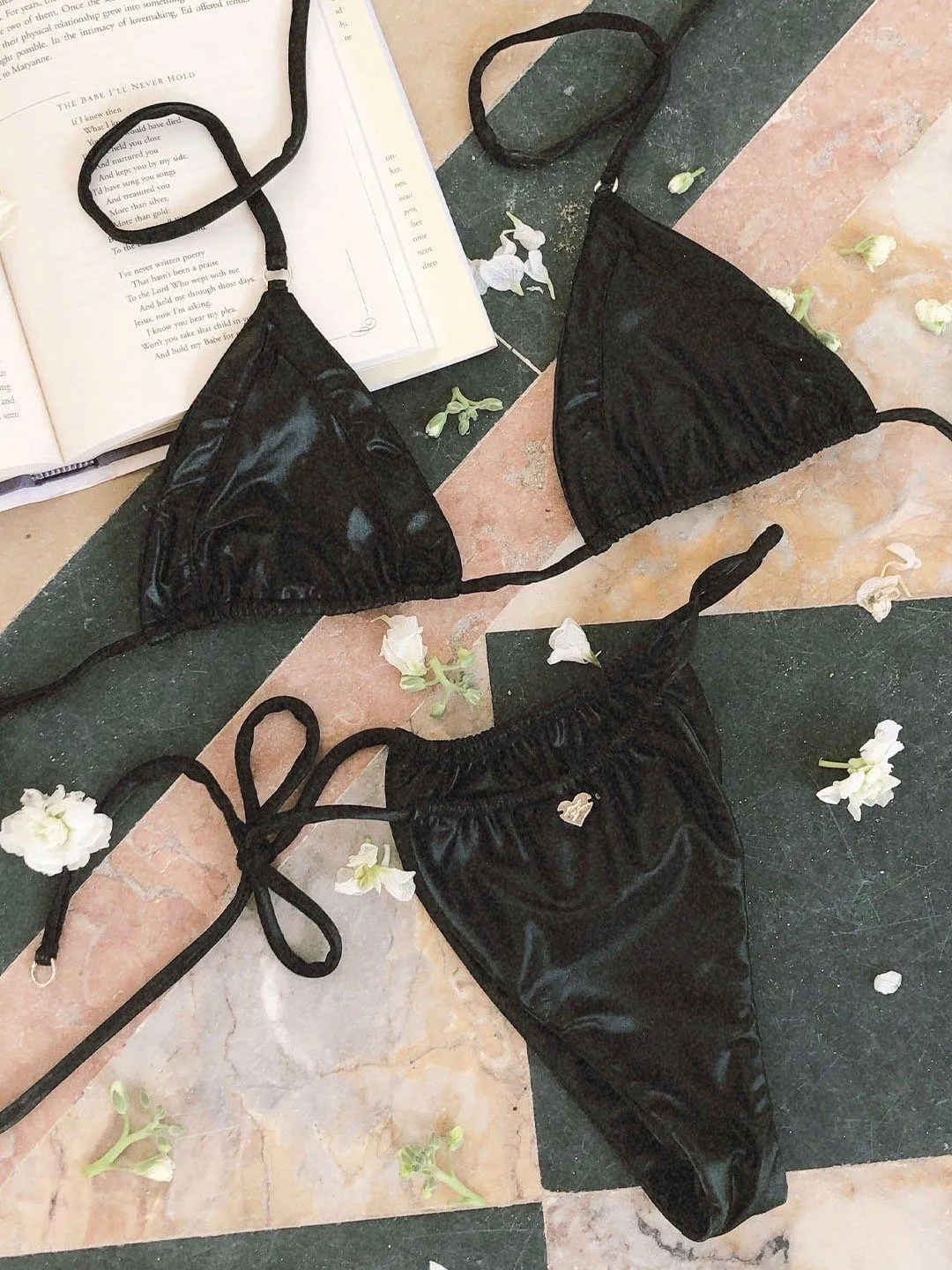 SWEPT AWAY BOTTOM | BLACK