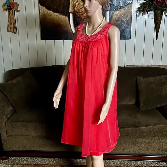 Texsheen • Vintage • USA • Small (32) • Sheer • Red • Babydoll Chemise Nightgown
