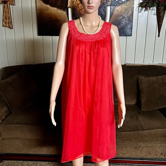 Texsheen • Vintage • USA • Small (32) • Sheer • Red • Babydoll Chemise Nightgown