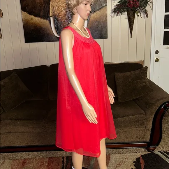 Texsheen • Vintage • USA • Small (32) • Sheer • Red • Babydoll Chemise Nightgown