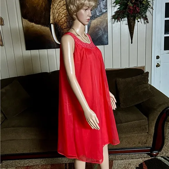 Texsheen • Vintage • USA • Small (32) • Sheer • Red • Babydoll Chemise Nightgown