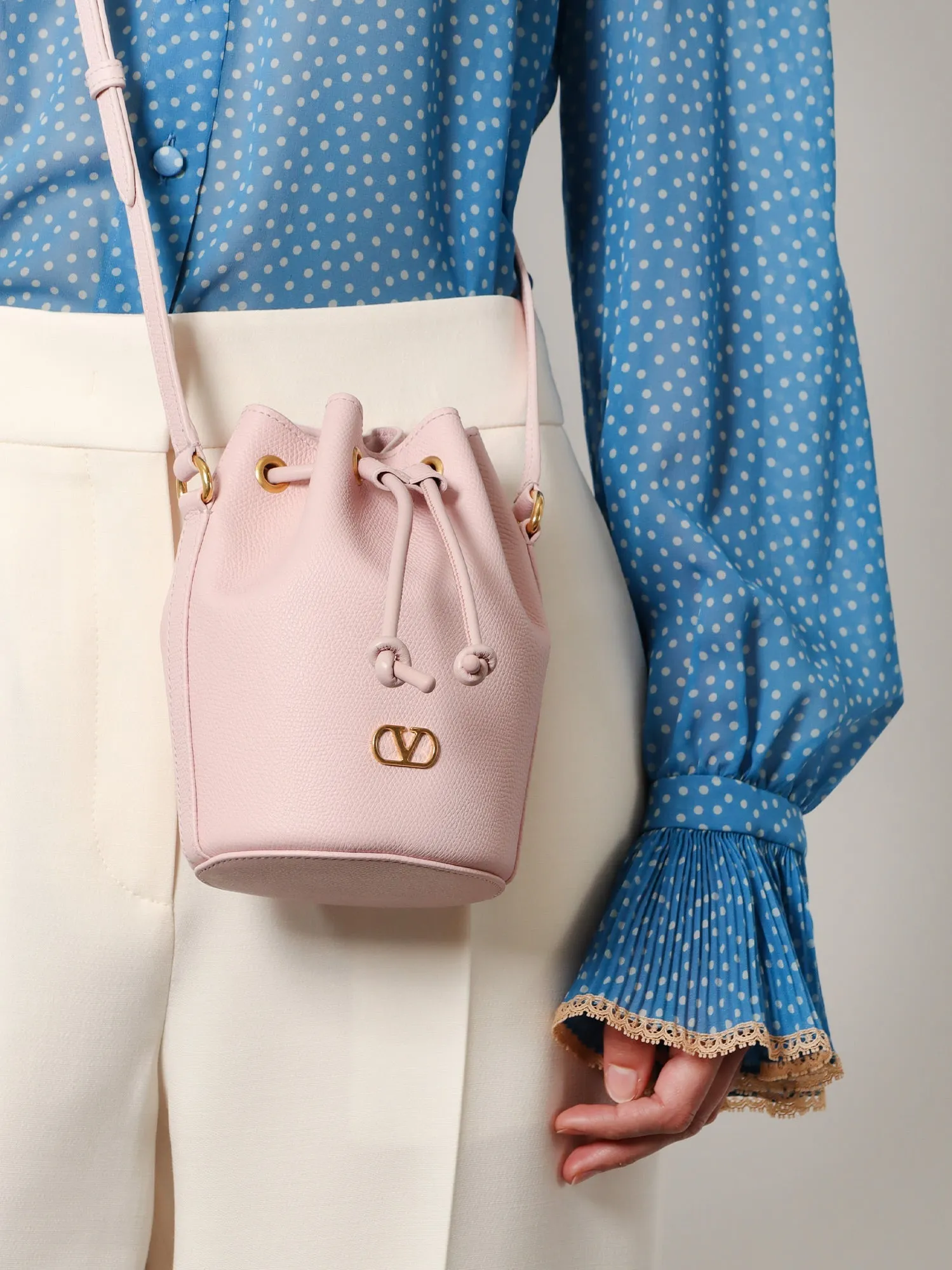 Valentino Garavani Valentino Garavani Leather Bucket Bag