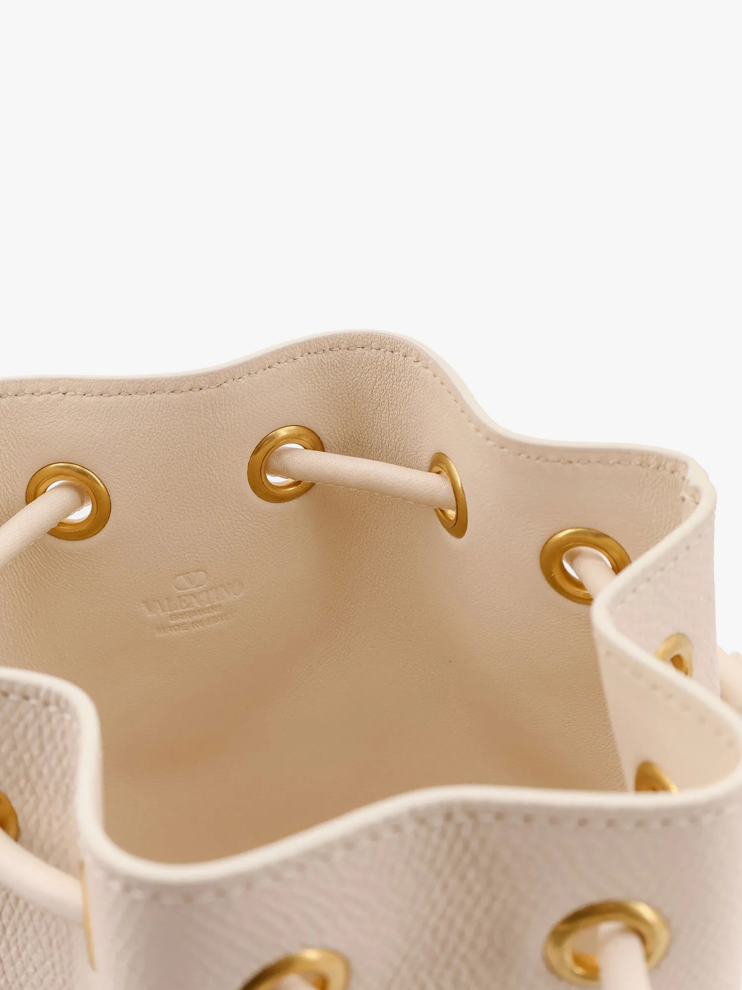 Valentino Garavani Valentino Garavani Leather Bucket Bag