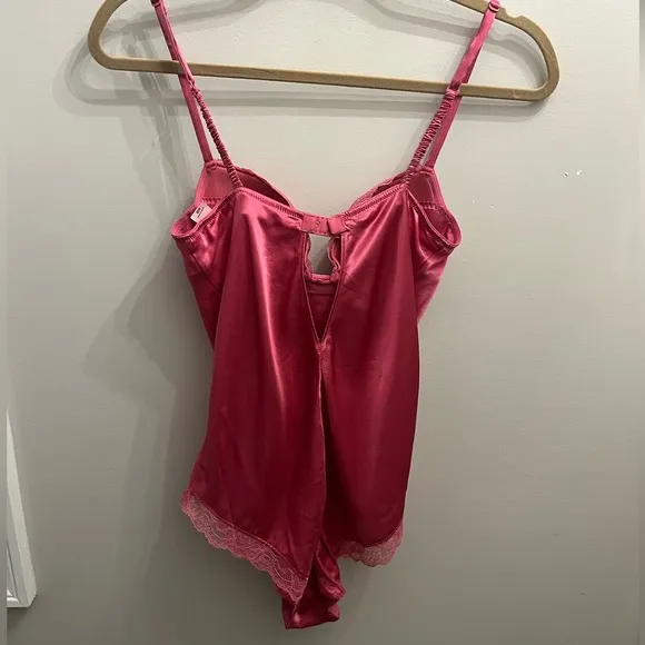 Victoria Secrets - NWT Very Sexy 100% Silk Teddy‎ Romper- Y2K- 34B- Pink