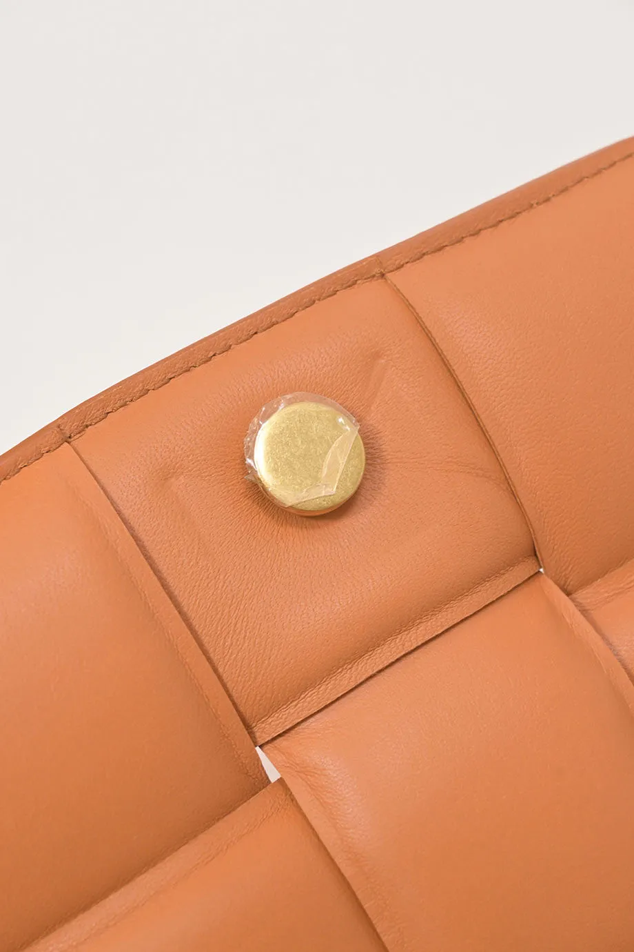 [WB6839] Bottega Veneta | Cross-Body Bag