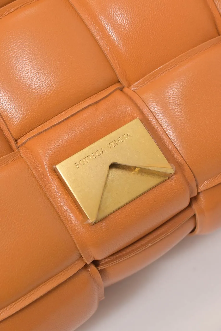 [WB6839] Bottega Veneta | Cross-Body Bag