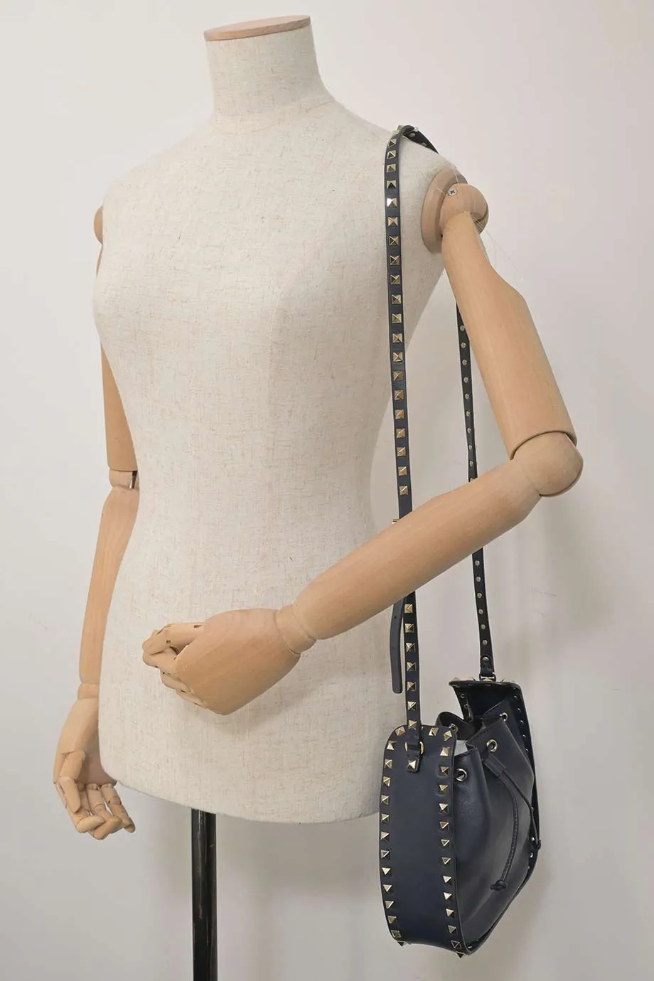 [WB7094] Valentino Garavani | Cross-Body Bag