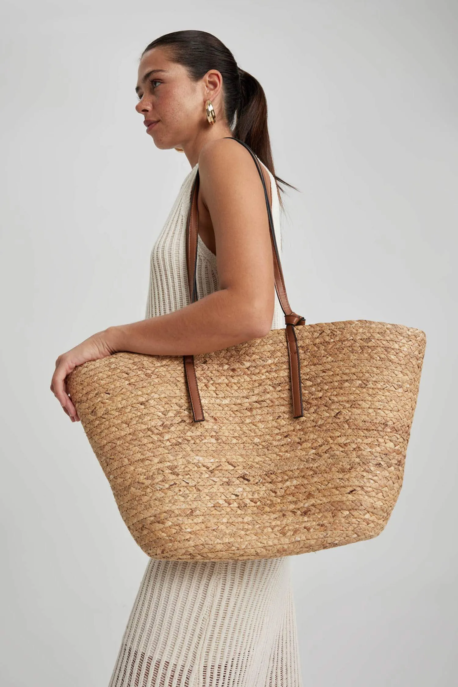 Women's Straw Shoulder Bag